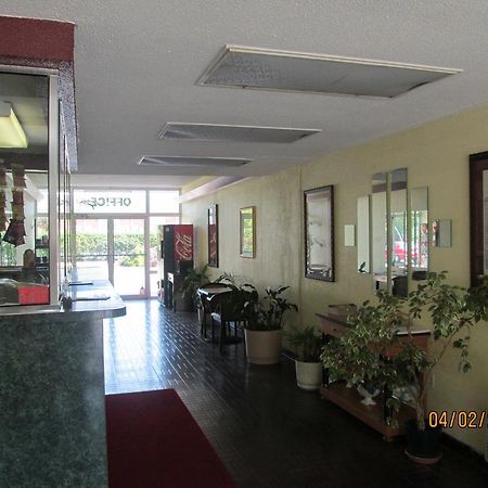 Regency Inn Fayetteville/Fort Bragg Bagian luar foto