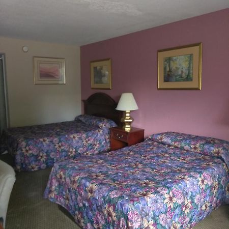 Regency Inn Fayetteville/Fort Bragg Bagian luar foto